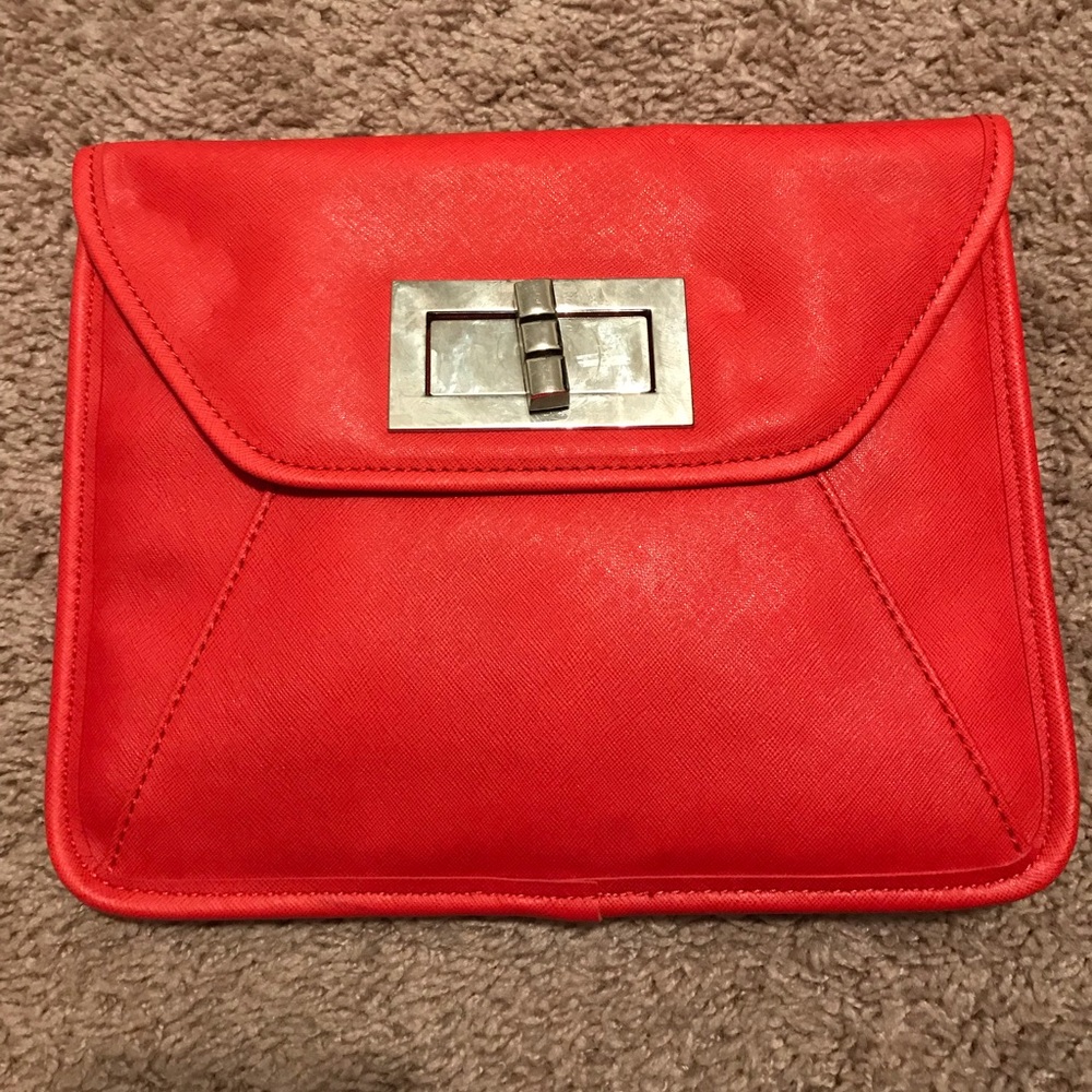 Apt 9 Clutch with shoulder strap